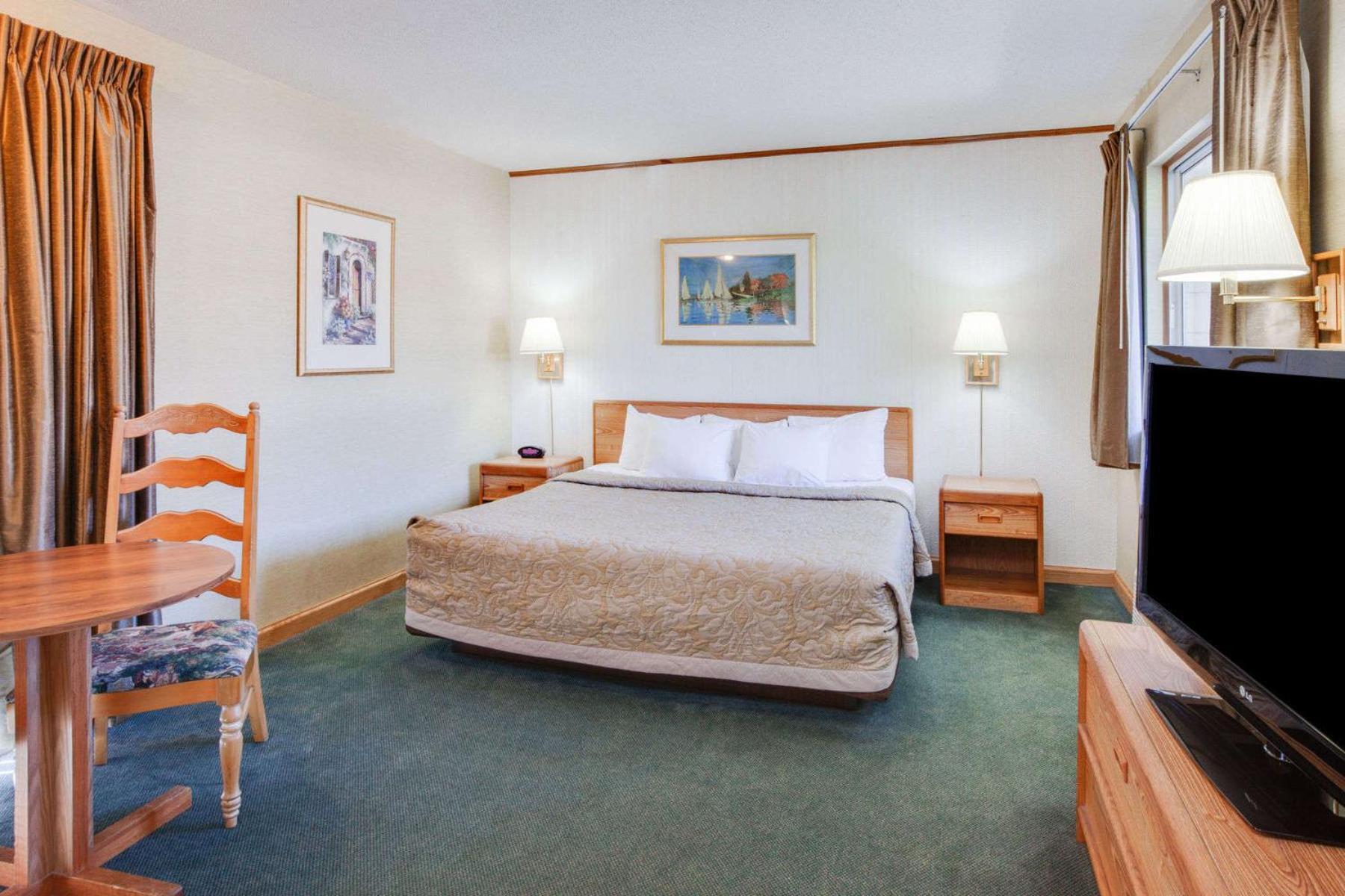 Super 8 Beachfront By Wyndham Mackinaw City, Mi Exterior foto